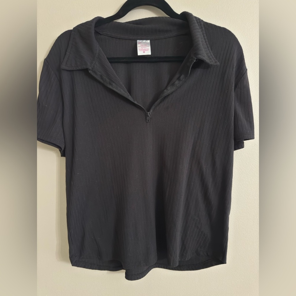 No Boundaries Black Short Sleeve Zippered Top